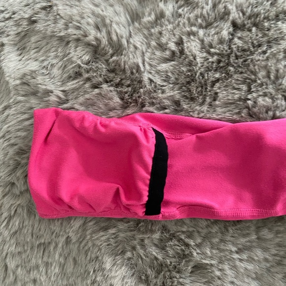 Ralph Lauren top casual or workout great layer - Picture 2 of 6